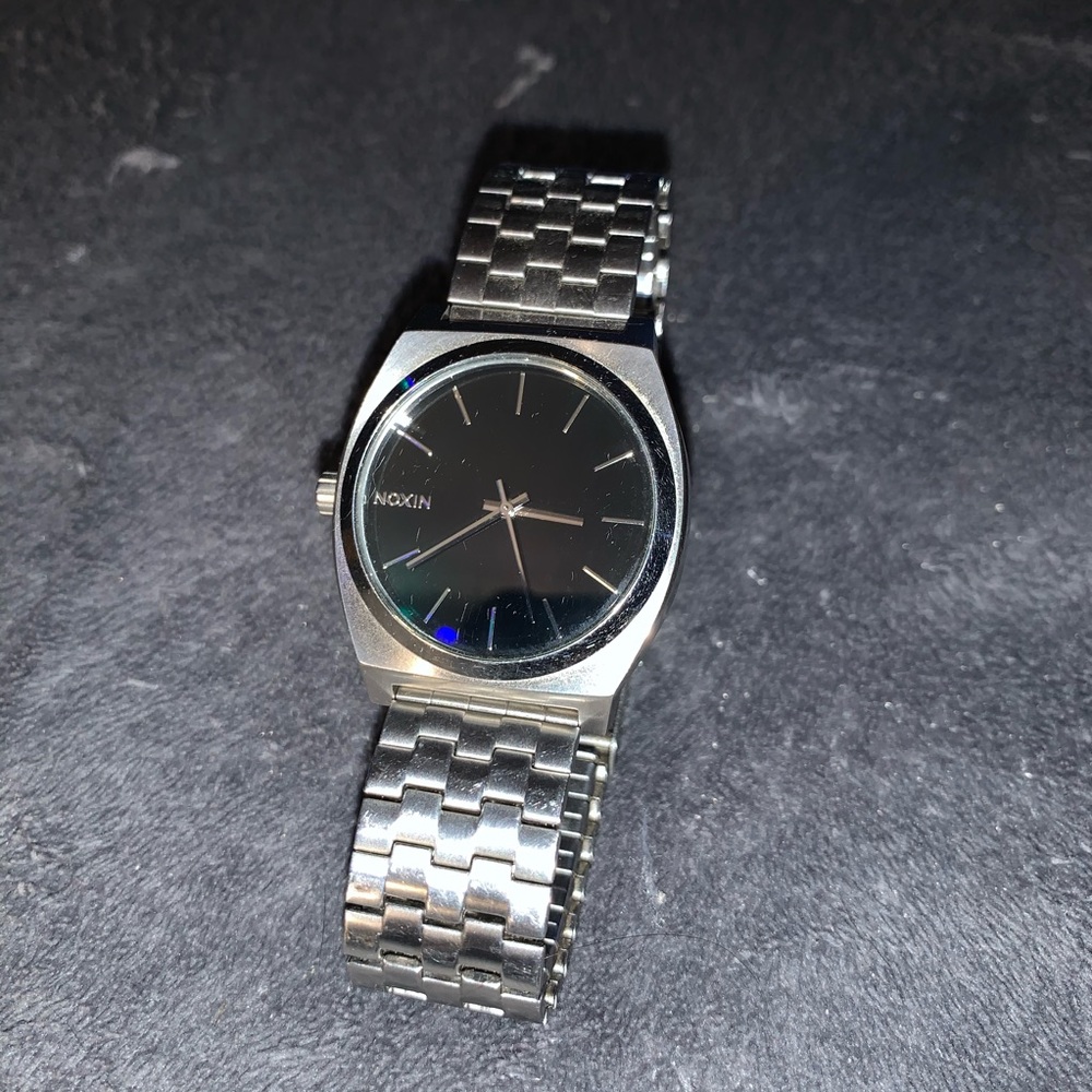 Nixon Wristwratch